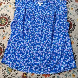 On 34th - Size L Blue Floral Women's Top